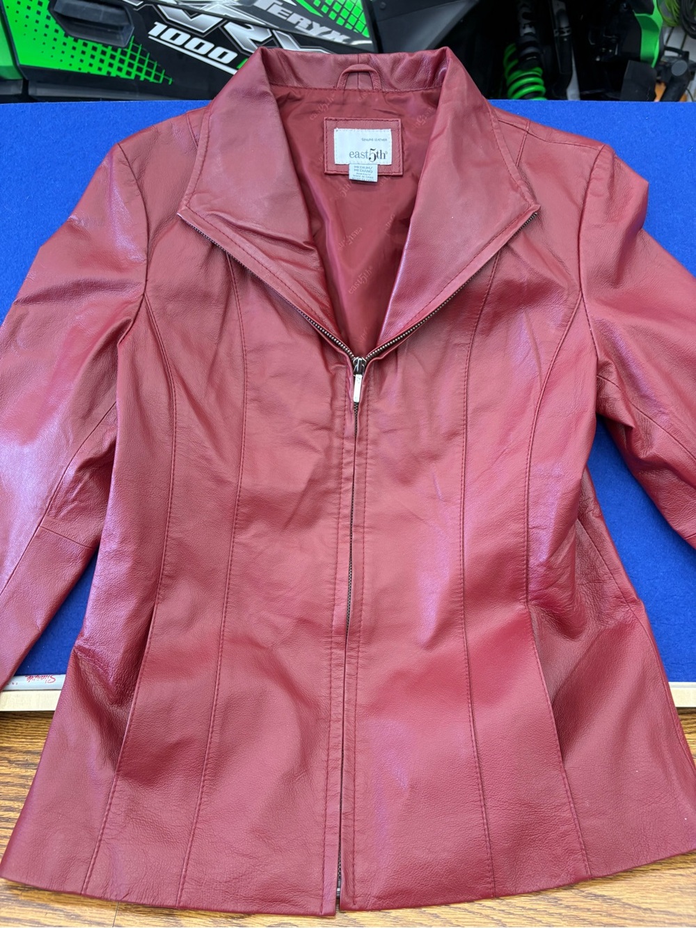 east5th Women’s red striking g Genuine Leather Jacket Zip Front Collared Lined M